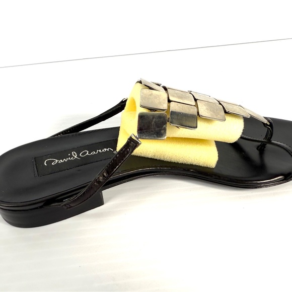 David Aaron, black leather sandals with square metal embellishments - Picture 7 of 10